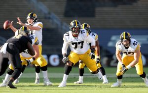 Daviyon Nixon declares for 2021 NFL Draft - Hawk Fanatic