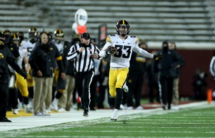 IOWA FOOTBALL VS MINNESOTA