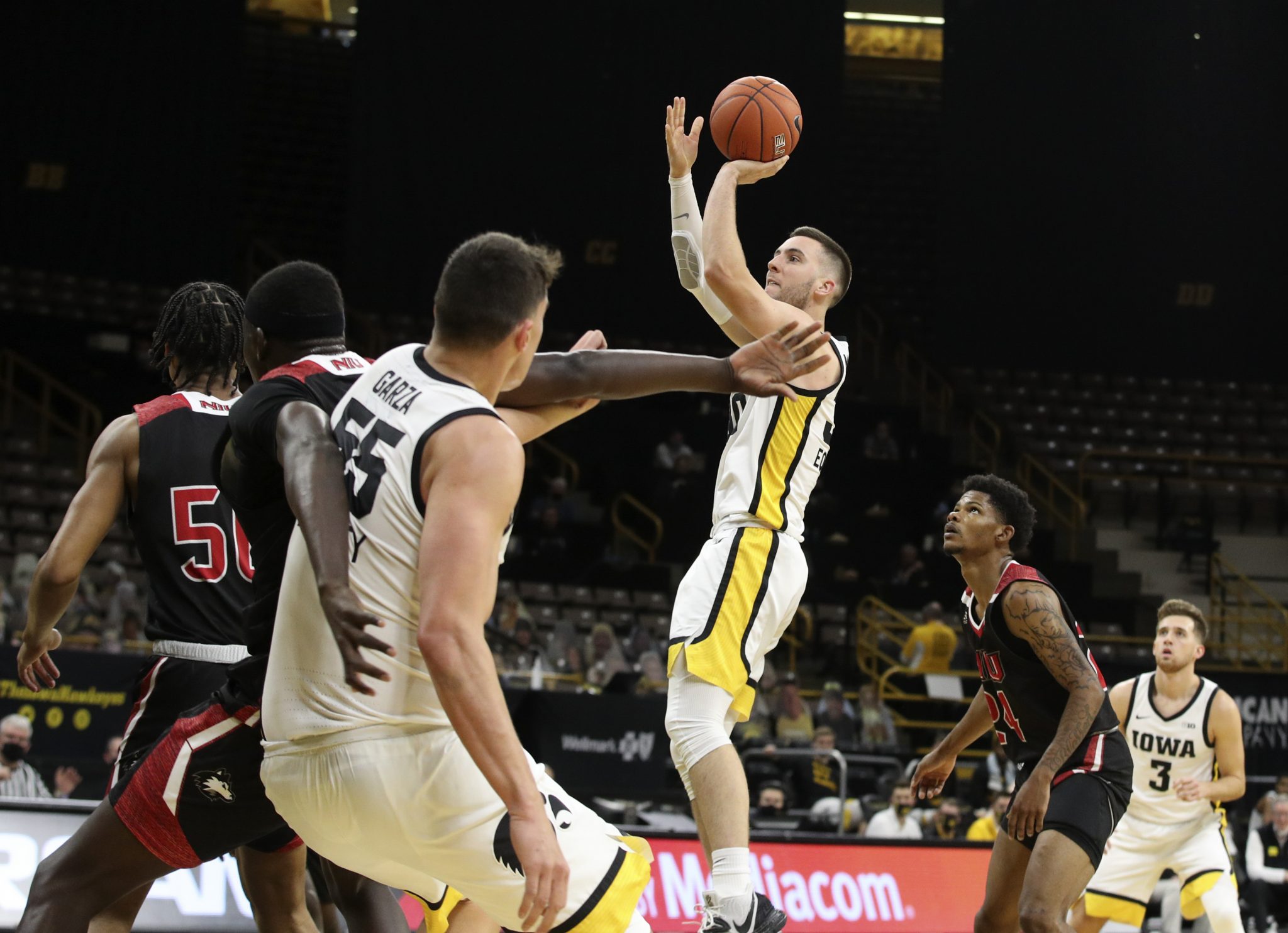 Iowa men's basketball truly is a family affair Hawk Fanatic