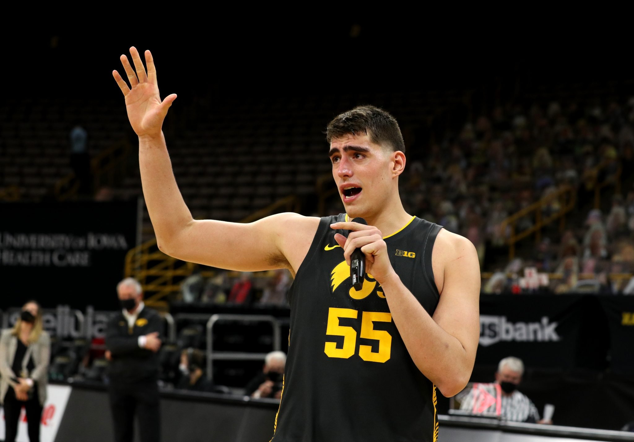 Luka Garza, Iowa men's basketball to be honored Saturday at Kinnick ...