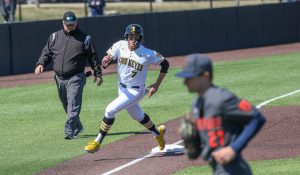 Keaton Anthony ready to make impact as hitter and pitcher for Iowa baseball  team - Hawk Fanatic