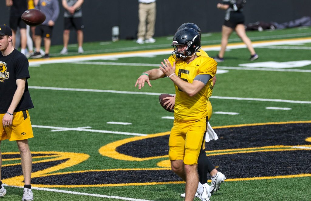 Iowa Football: Joe Labas or Carson May will start Hawkeyes' bowl game