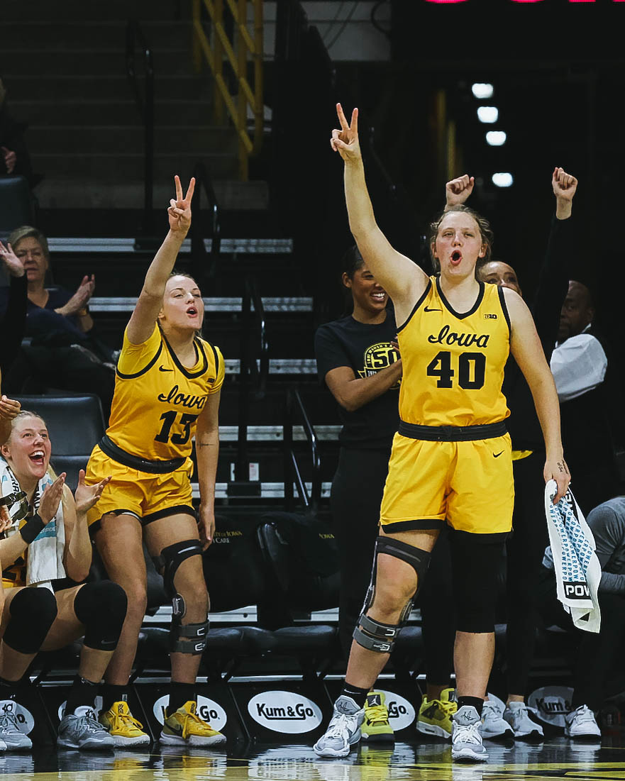 Fonkeling meesteres brand Fourth-ranked Iowa women set program record for most points in 115-62  victory over Evansville - Hawk Fanatic