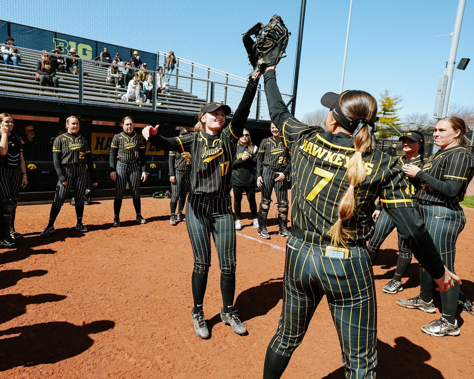 Iowa softball splits doubleheader against Nebraska at Bob Pearl Field