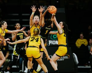 Iowa women face tough challenge against big, strong, athletic Georgia team  - Hawk Fanatic