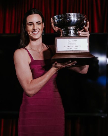 Caitlin Clark wins 2023 Honda Cup Award and named Collegiate Woman ...