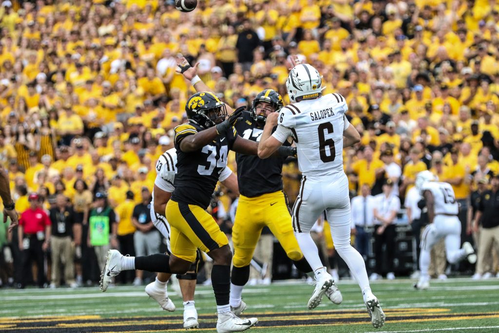 My five toughest Iowa football players of all time - Hawk Fanatic