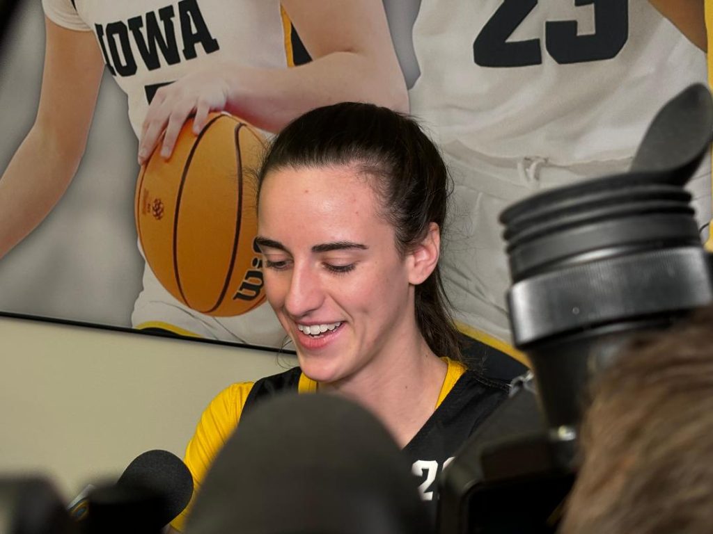 Caitlin Clark learning with fame, fortune comes resentment - Hawk Fanatic