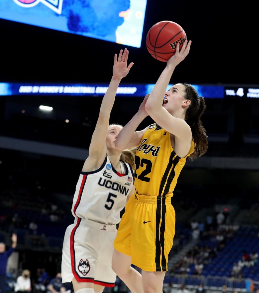 Paige Bueckers was on course to be Caitlin Clark before Caitlin Clark -  Hawk Fanatic