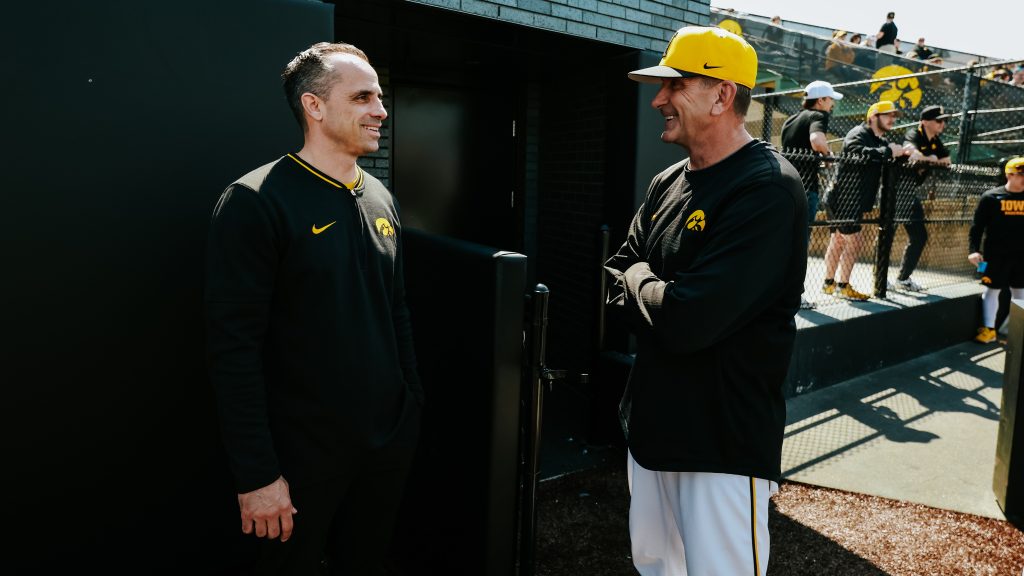 Hawkeye notebook: Baseball, softball both exceeding expectations; new ...