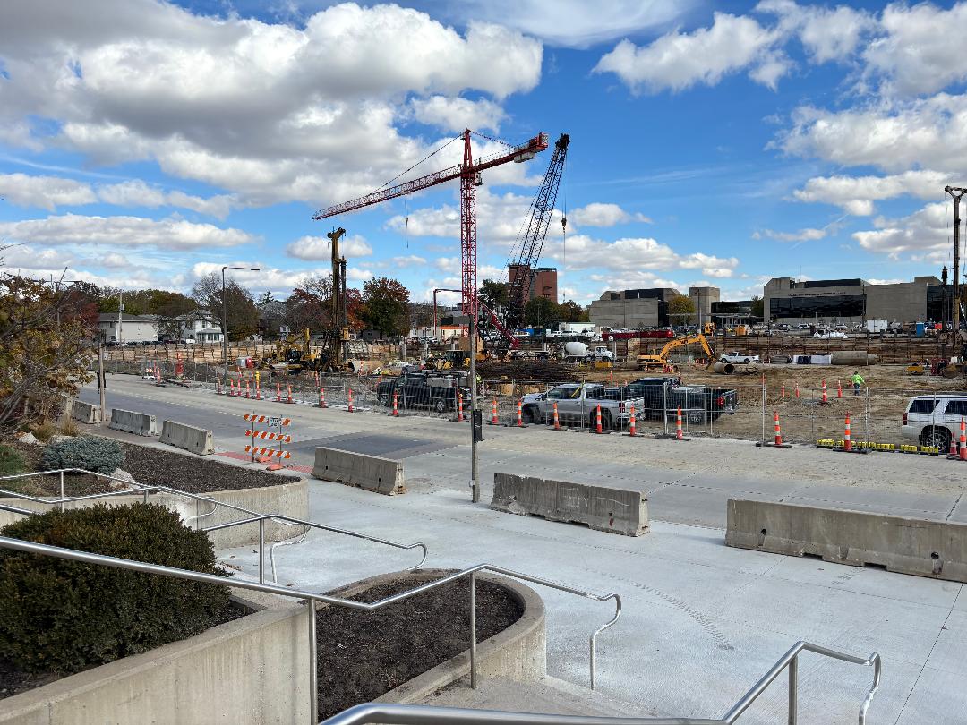 More parking ramps means less tailgating space around Kinnick Stadium ...